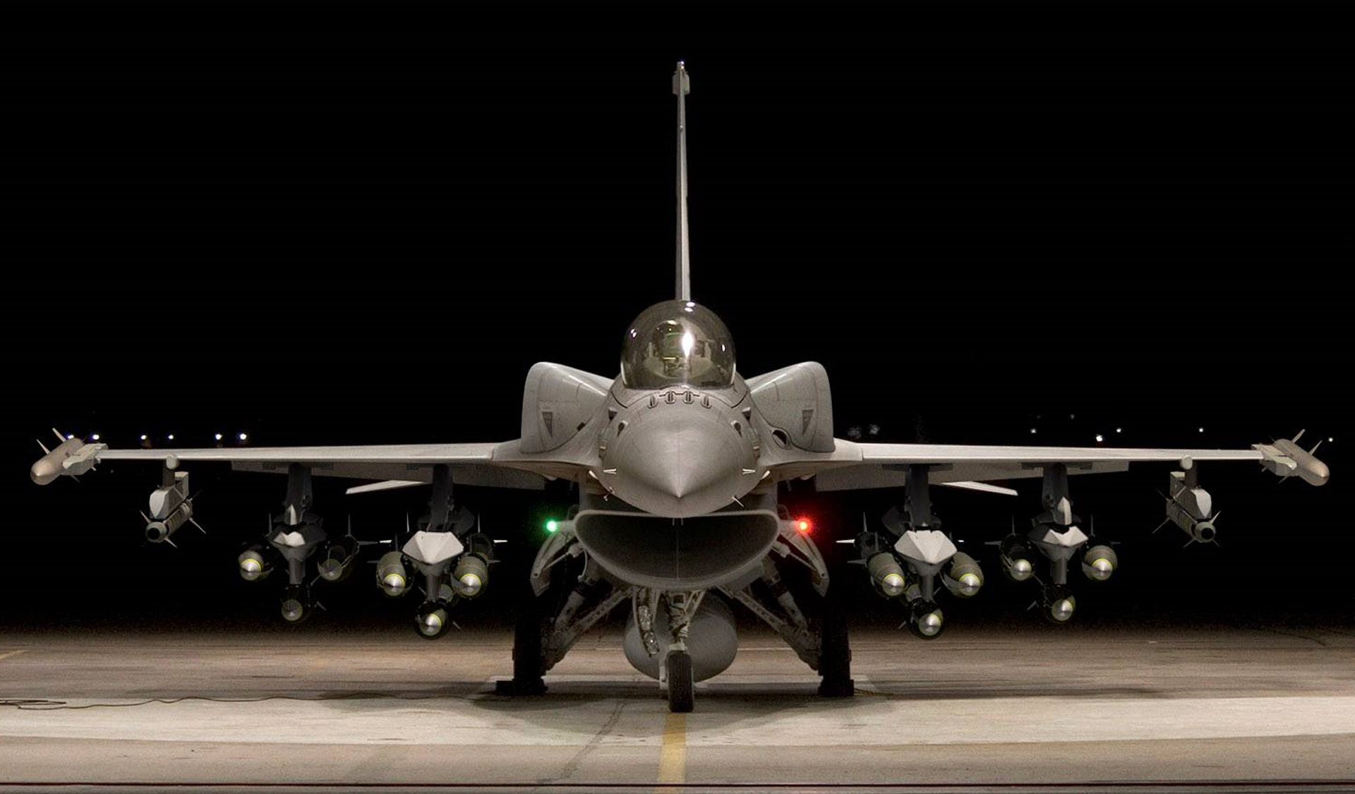 Meet the The Most Technologically Advanced 4th Generation Fighter in the World | Lockheed