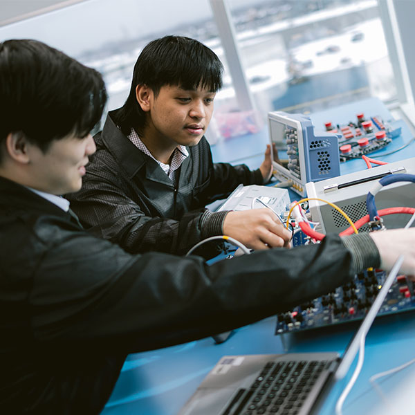 Canadian Expertise on the Global F-35 Program: Aversan’s Software ...