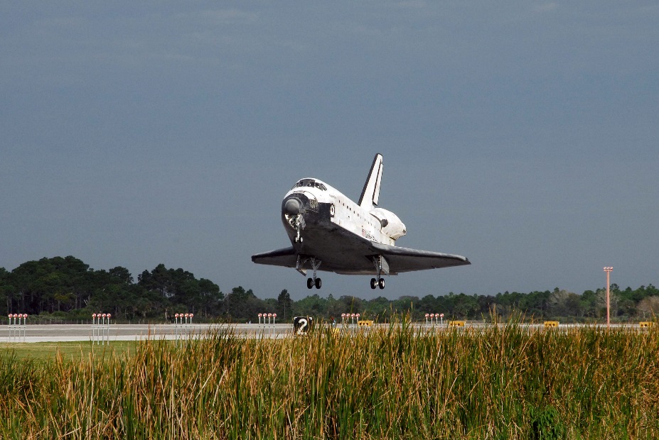 Commander Stephen Frick guided space shuttle Atlantis to a flawless landing at NASA's Kennedy Space Center on Feb. 20, 2008, to end STS-122. Photo: NASA